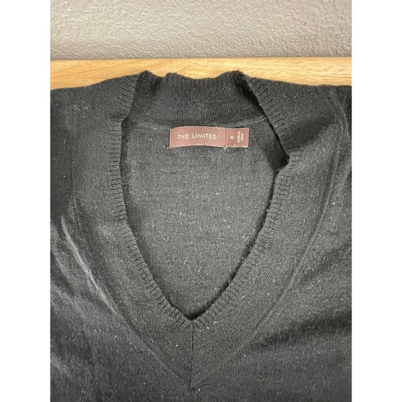 The Limited Black Merino Wool Acrylic V-Neck Women’s Lightweight Sweater Sz Med - Picture 3 of 8
